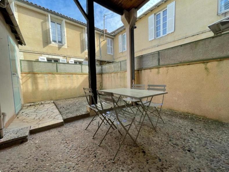 Centre Ville Superbe T2 Neuf Wifi Terrasse Netflix Périgueux Екстериор снимка